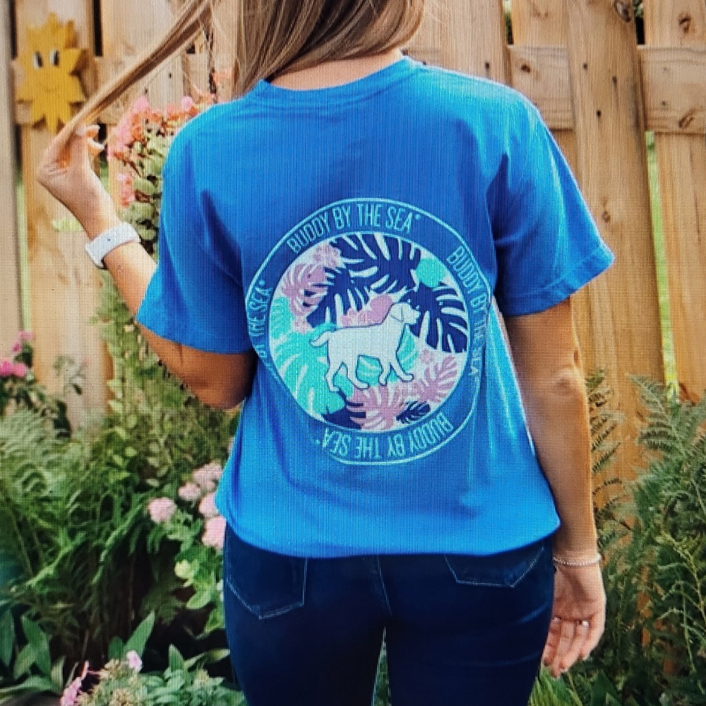 Buddy by the Sea tee M